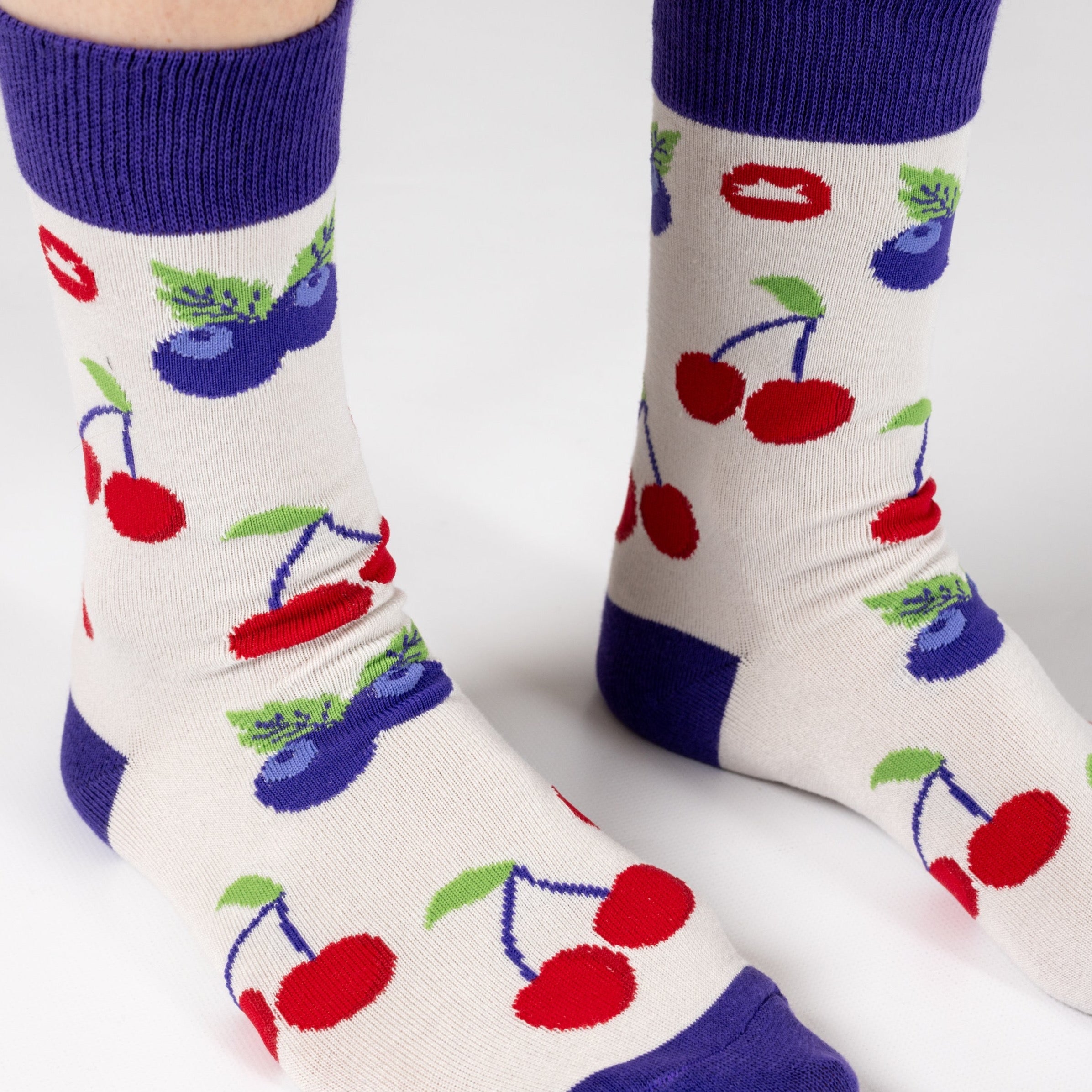 BLUEBERRY CHERRY BAMBOO SOCKS - We Are Hedgy