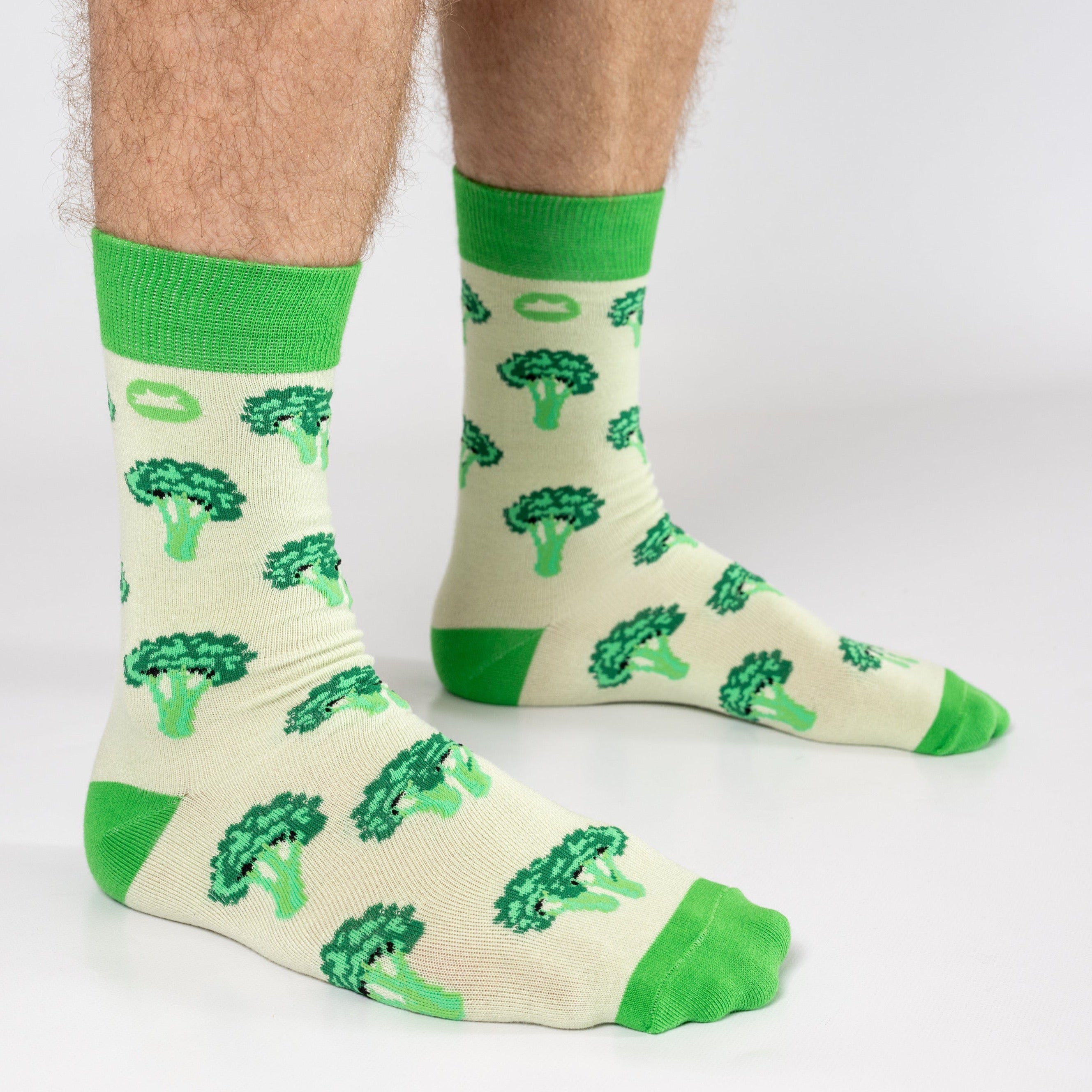 BROCCOLI BAMBOO SOCKS - We Are Hedgy