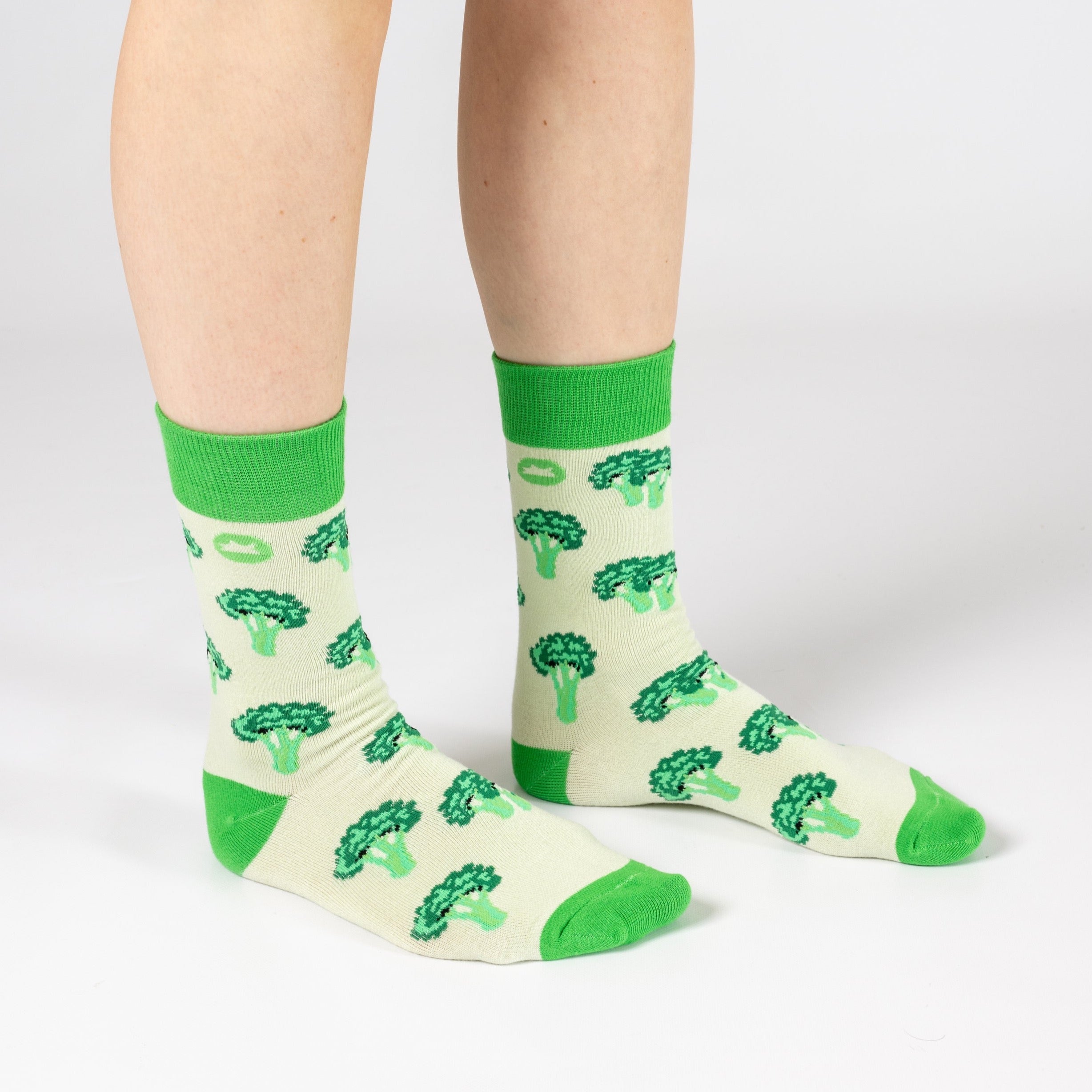 BROCCOLI BAMBOO SOCKS - We Are Hedgy